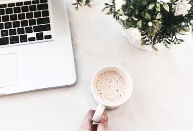 西甲最新动态！巴萨官宣莱万离队姆巴佩伤缺